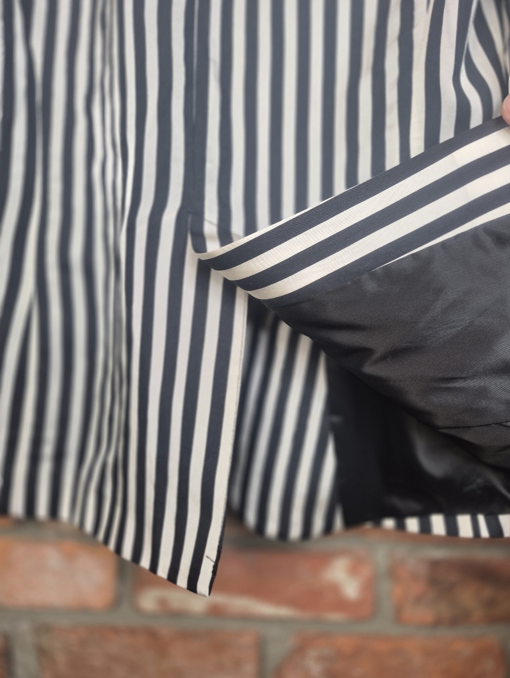 Zara Striped Blazer Black White Vertical Stripe Tailored Chic Office Silky - Picture 4 of 11